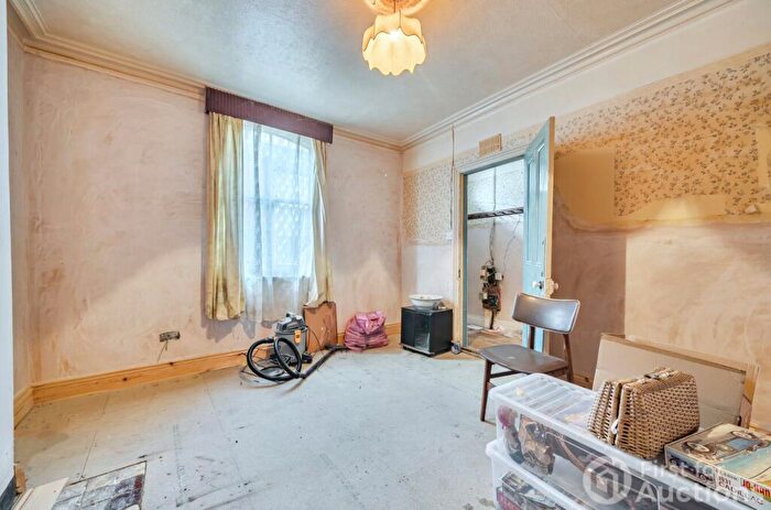 3 Bedroom Terraced House For Sale In Greys Hill, Henley-on-Thames, Oxfordshire, RG9