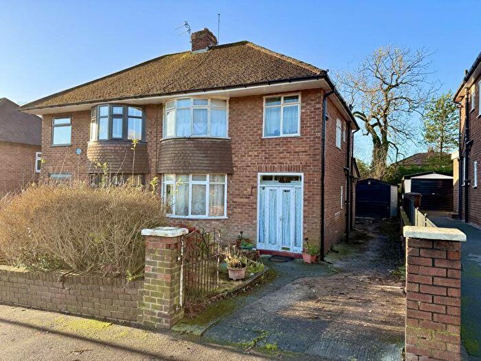 3 Bedroom Semi-Detached House For Sale In Roundcroft, Romiley, SK6