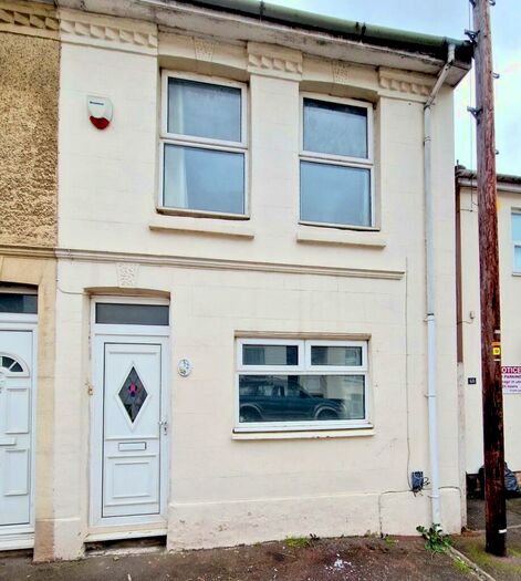 1 Bedroom Property To Rent In Seymour Road, Chatham, Kent, ME5
