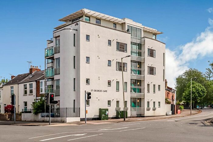 2 Bedroom Flat For Sale In St. Georges Road, Cheltenham, GL50