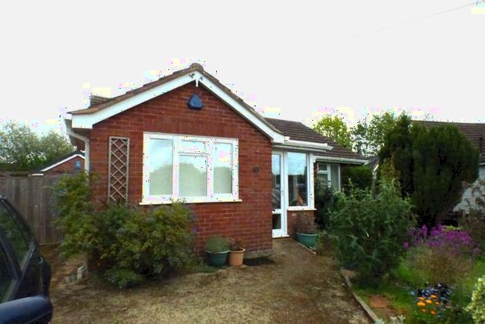 3 Bedroom Bungalow To Rent In The Mede, Topsham, Exeter, EX3