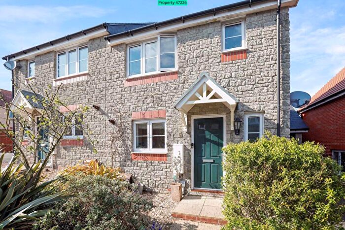 3 Bedroom Semi-Detached House For Sale In Sentrys Orchard, Exminster, Exeter, EX6