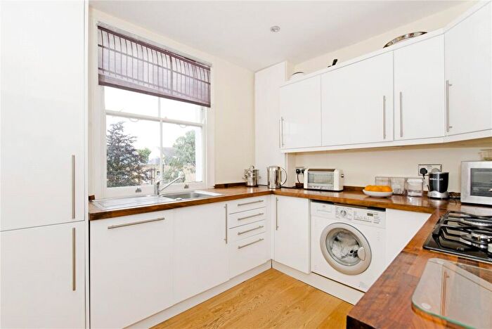 2 Bedroom Flat To Rent In Liverpool Road, Angel, N1