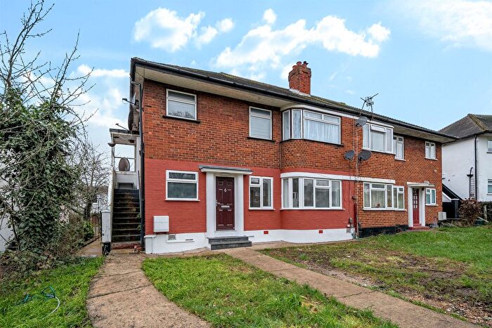 2 Bedroom Maisonette For Sale In Cavendish Avenue, London, W13