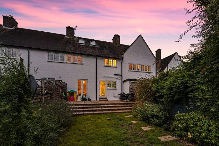 3 Bedroom Terraced House For Sale In Martin Bowes Road, Eltham, London, SE9
