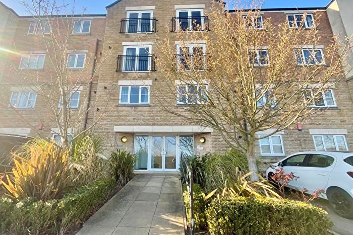 2 Bedroom Flat For Sale In Richmond Way, Rotherham, S61