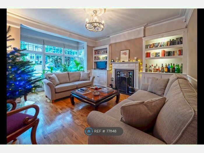 4 Bedroom Semi-Detached House To Rent In Normandy Avenue, Barnet, EN5