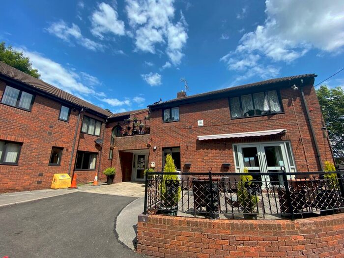 1 Bedroom Flat To Rent In Eyre Gardens, Highfield Road, Chesterfield, S41