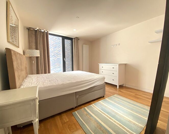4 Bedroom Town House To Rent In Southern Street, Castlefield, Manchester, M3