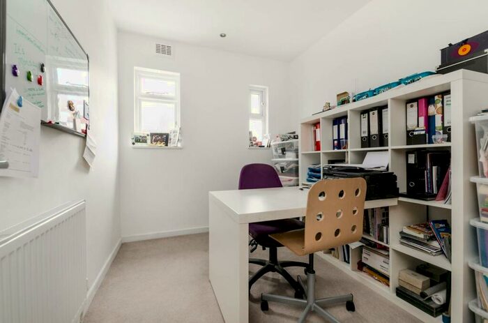 4 Bedroom House To Rent In Upper Park Road, Belsize Park, London, NW3