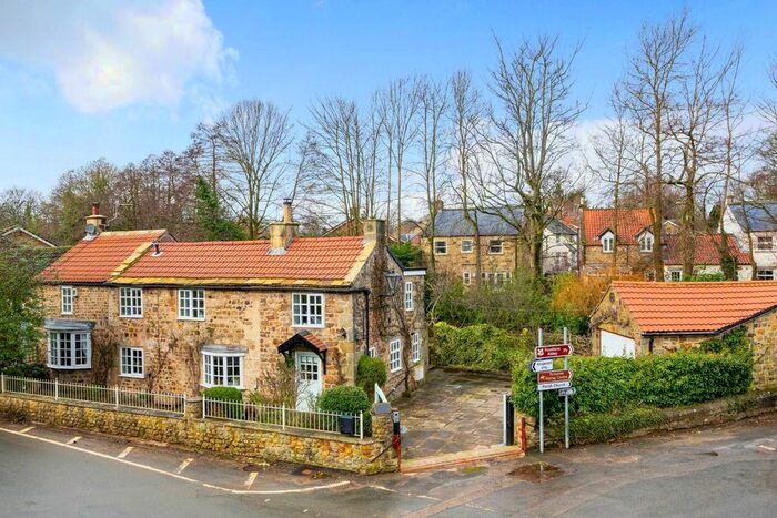 3 Bedroom Cottage For Sale In Markington, Harrogate, HG3