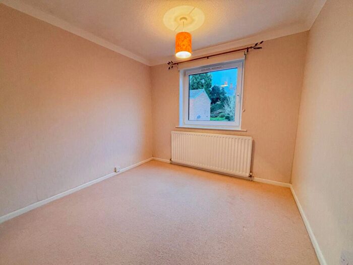 2 Bedroom Apartment To Rent In Alpine Court, Kenilworth, CV8