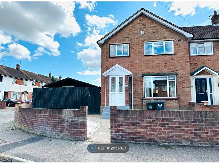 3 Bedroom Semi Detached House To Rent In Kirby Road, Dartford, DA2