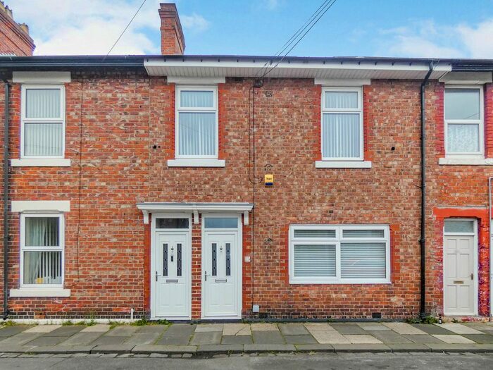 2 Bedroom Flat To Rent In Gatacre Street, Blyth, NE24