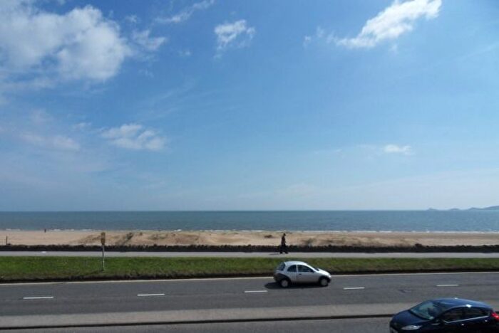 2 Bedroom Flat To Rent In St Floor Flat, Oystermouth Road, Swansea., SA1