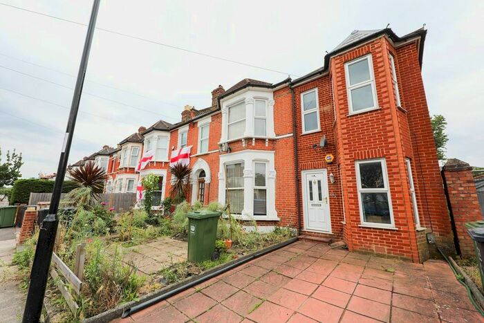 2 Bedroom End Of Terrace House To Rent In Ardgowan Road, Catford, London, SE6