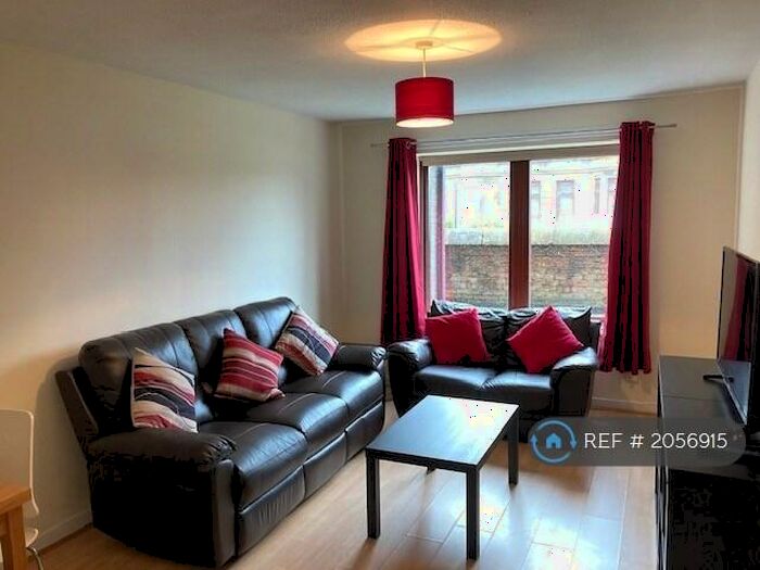 1 Bedroom Flat To Rent In Larkin Gardens, Paisley, PA3