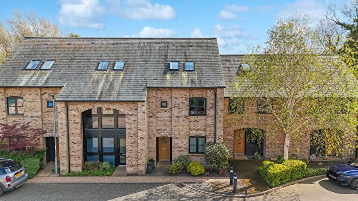 4 Bedroom Terraced House To Rent In Baker Close, Brampton, PE28