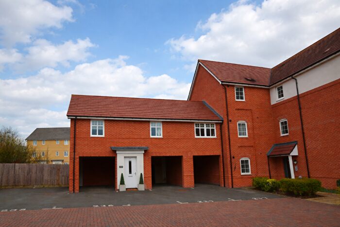 2 Bedroom Coach House For Sale In Lark Lane, Gilden Park, Harlow, Essex, CM17