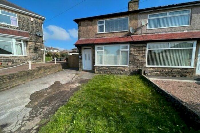2 Bedroom Semi-Detached House To Rent In Gleanings Avenue, Halifax, HX2