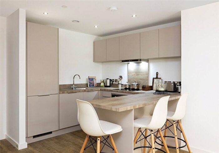 2 Bedroom Flat To Rent In Allegro, Exchange Square, The Priory Queensway, Birmingham, West Midlands, B4