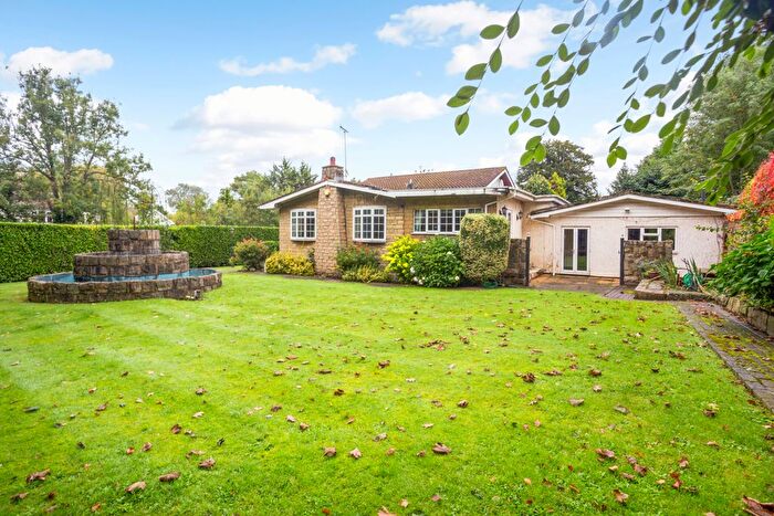 5 Bedroom Detached House For Sale In Milbourne Lane, Esher, KT10