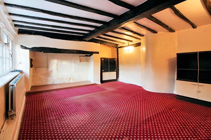 2 Bedroom Cottage For Sale In Gable End Cottage Hampden Road, Speen, HP27