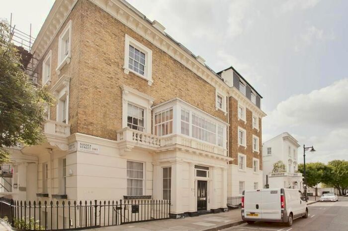 Studio To Rent In Cambridge Street, London, SW1V