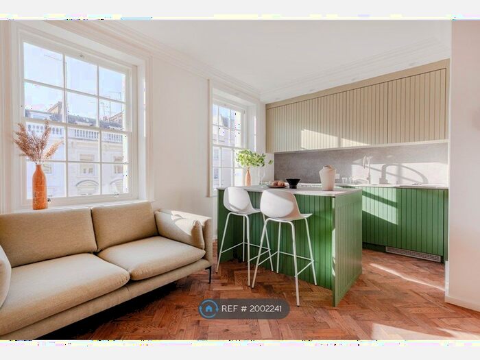 2 Bedroom Flat To Rent In Winchester Street, London, SW1V