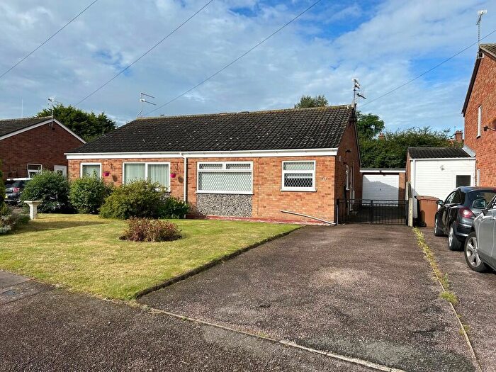 2 Bedroom Semi-Detached Bungalow To Rent In Hopton-on-Sea, Great Yarmouth, NR31
