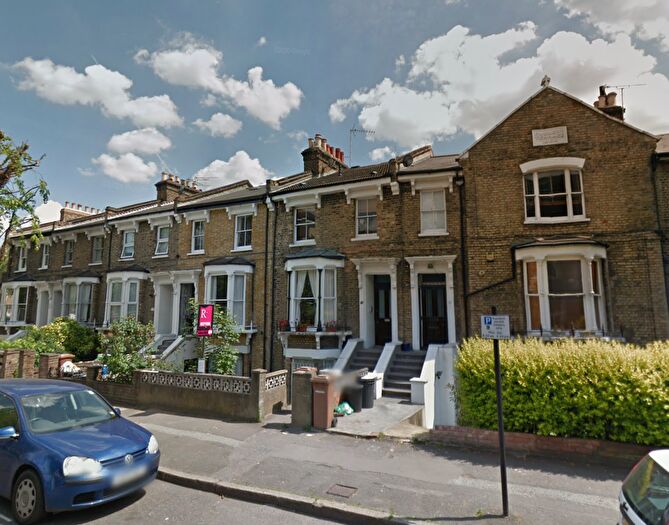 1 Bedroom Flat To Rent In Shacklewell Lane, E8