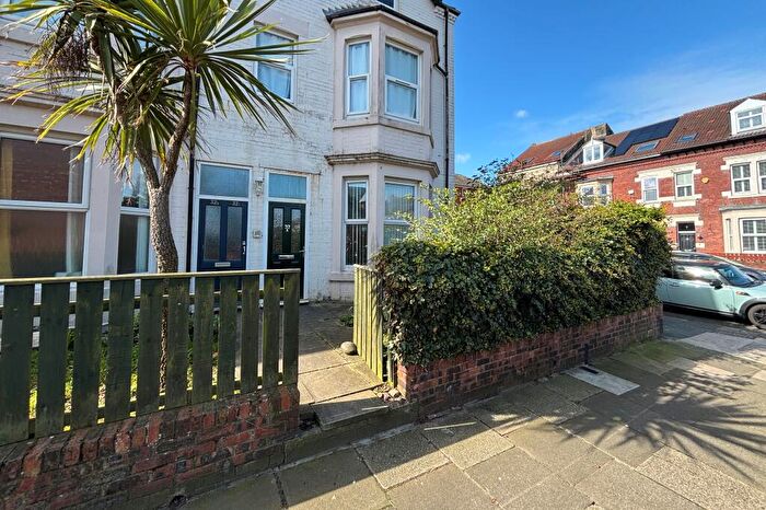 2 Bedroom Flat For Sale In Delaval Road, Whitley Bay, Tyne & Wear, NE26