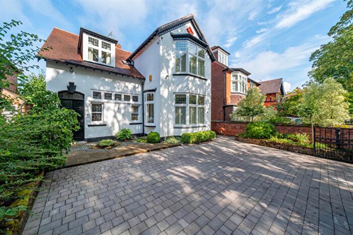 4 Bedroom Detached House For Sale In Carisbrooke Drive, Mapperley Park, Nottingham, NG3