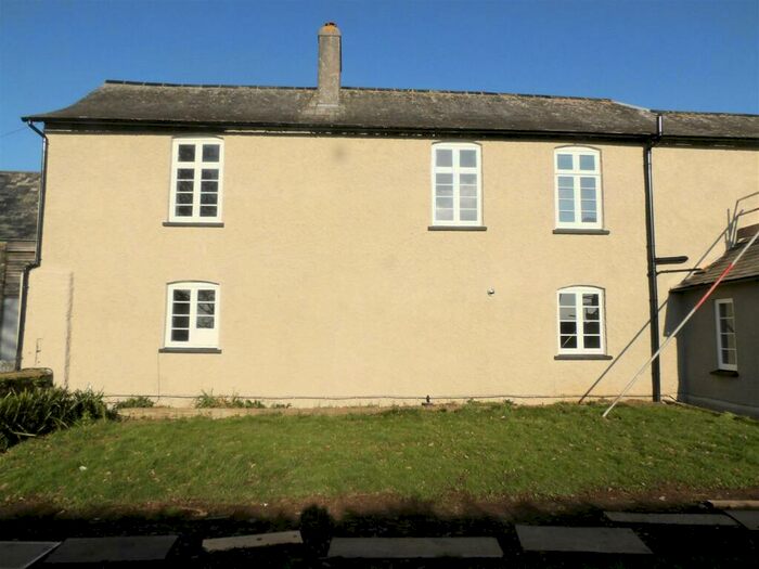 3 Bedroom Farm House To Rent In Wearde Road, Saltash, PL12
