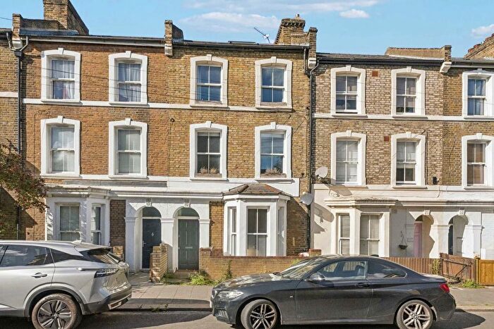 2 Bedroom Flat To Rent In Branksome Road, Brixton, SW2