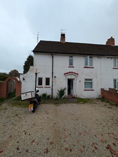 3 Bedroom Semi-Detached House To Rent In Montague Road, Aylesbury, Buckinghamshire, HP21