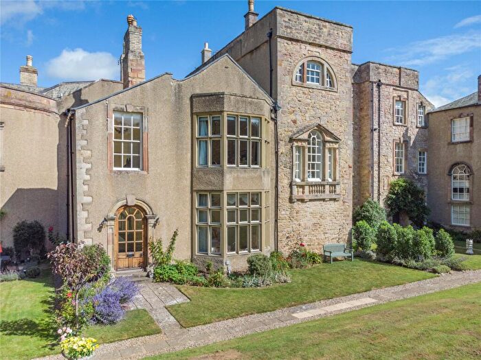 2 Bedroom Flat For Sale In Brough Park, Richmond, North Yorkshire, DL10