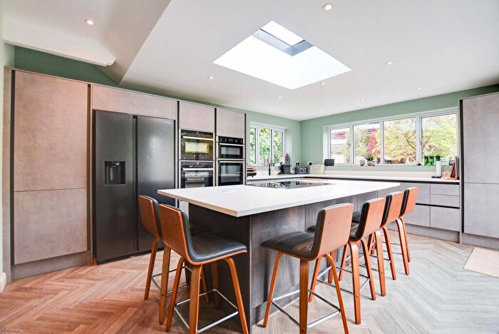 5 Bedroom Detached House For Sale In Morland Avenue, Stoneygate, Leicester, LE2