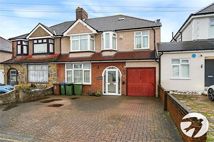 6 Bedroom Semi Detached House For Sale In Maxwell Road, Welling, Kent, DA16