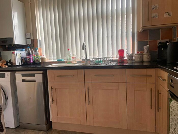 2 Bedroom Semi-Detached House For Sale In Cardinals Gate, Peterborough, PE4