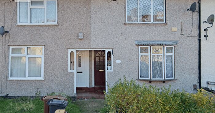 2 Bedroom Semi-Detached House To Rent In Easebourne Raod, London, RM8