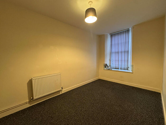1 Bedroom Flat To Rent In Flat, High Street, Bromsgrove, Worcestershire, B61