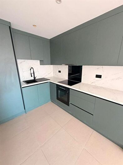 1 Bedroom Flat To Rent In Acton High Street, W3