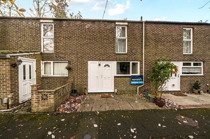 2 Bedroom Terraced House For Sale In Lingwood, Bracknell, Berkshire, RG12