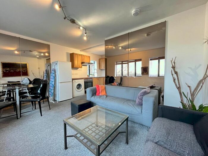 1 Bedroom Flat To Rent In Archway Road, London, N6