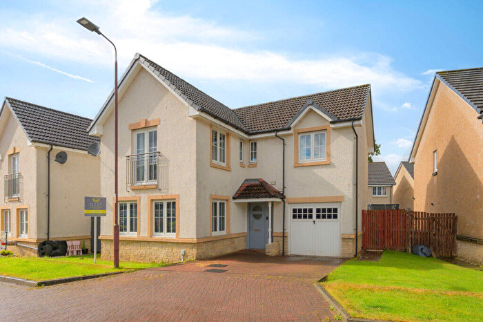 4 Bedroom Detached House For Sale In Sandpiper Meadow, Alloa, FK10