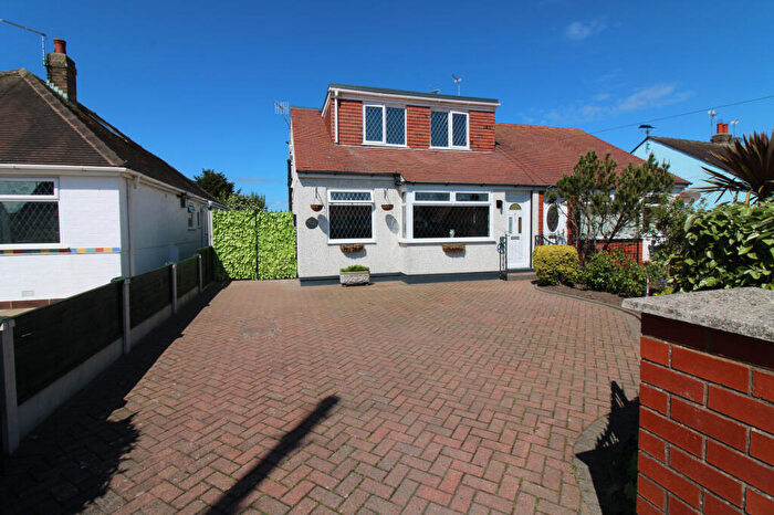 3 Bedroom Bungalow For Sale In North Drive, Cleveleys, FY5