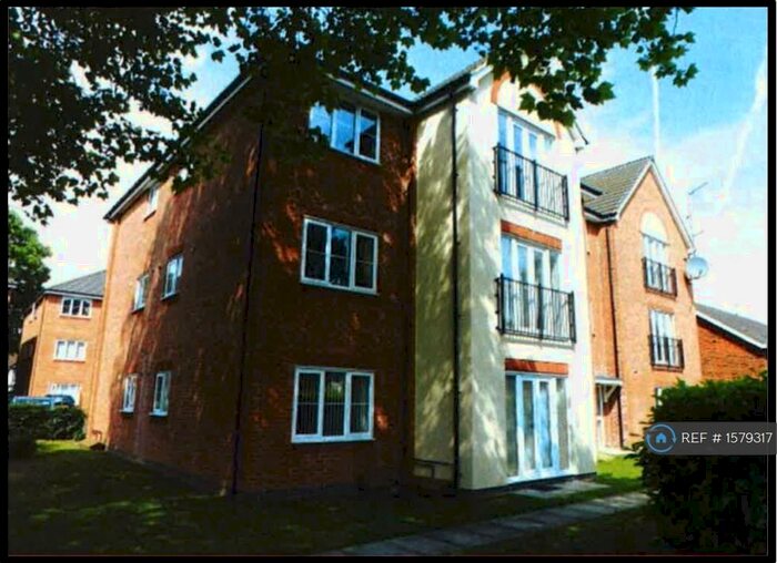 2 Bedroom Flat To Rent In Hassocks Close, Beeston, Nottingham, NG9