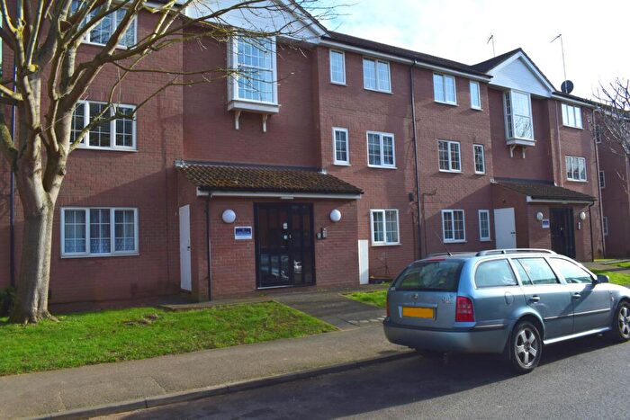 2 Bedroom Flat To Rent In Countess Road, St. James, Northampton, NN5