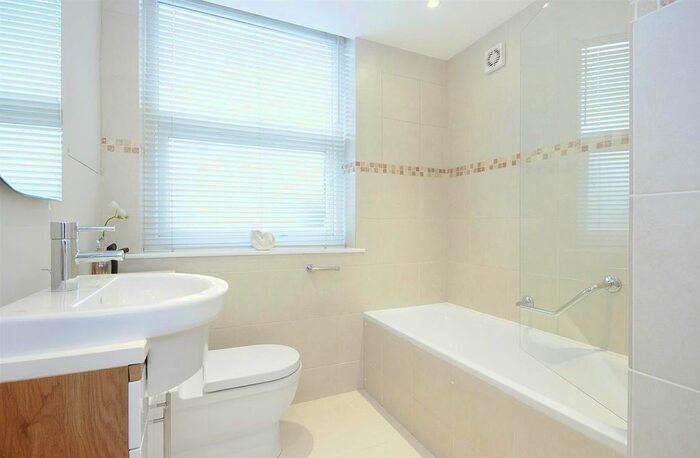 4 Bedroom Flat To Rent In St. Johns Wood Park, London, NW8